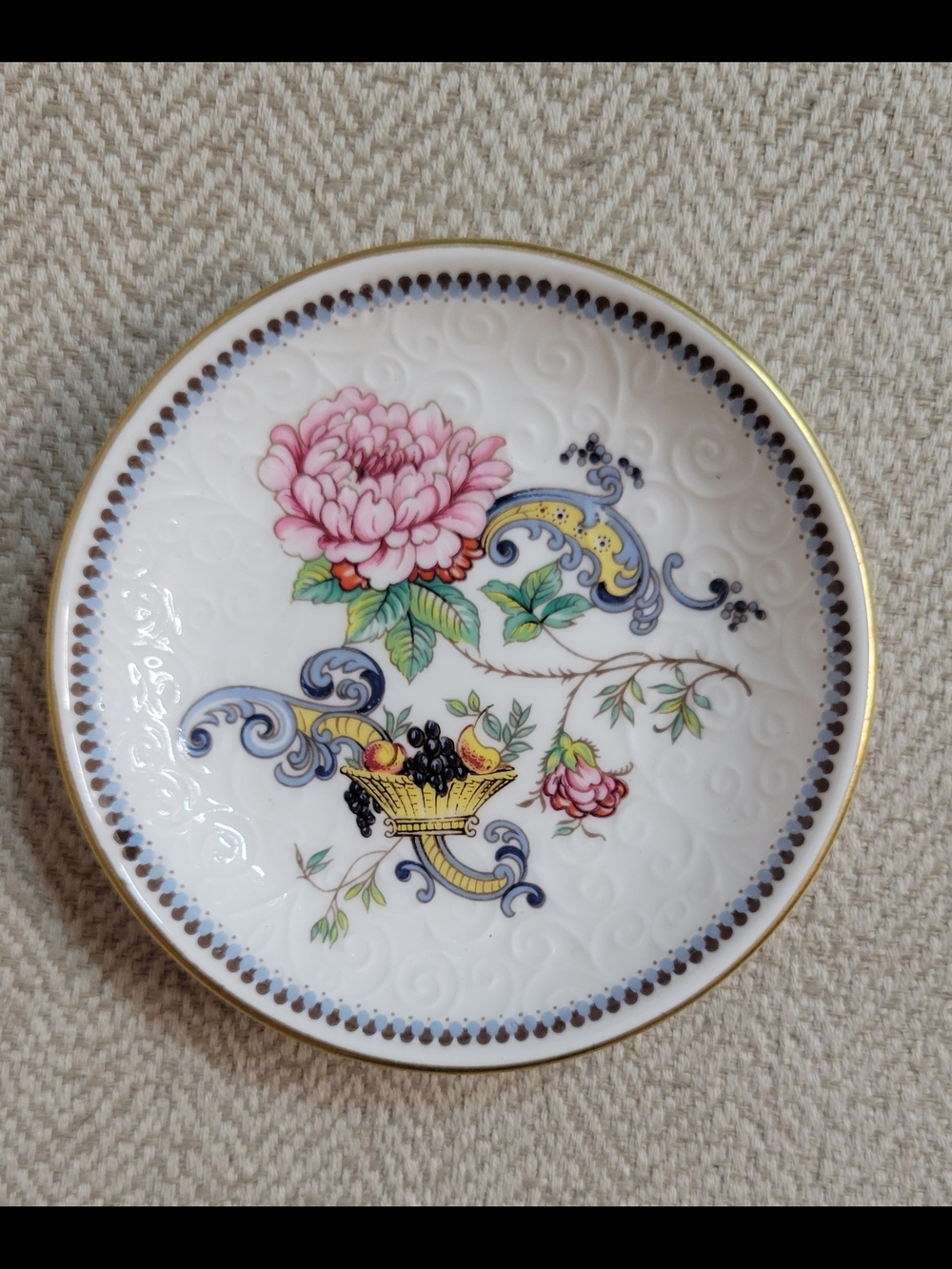Crown Staffordshire Chelsea Manor Fine Bone China Trinket Dish / Butter Pat